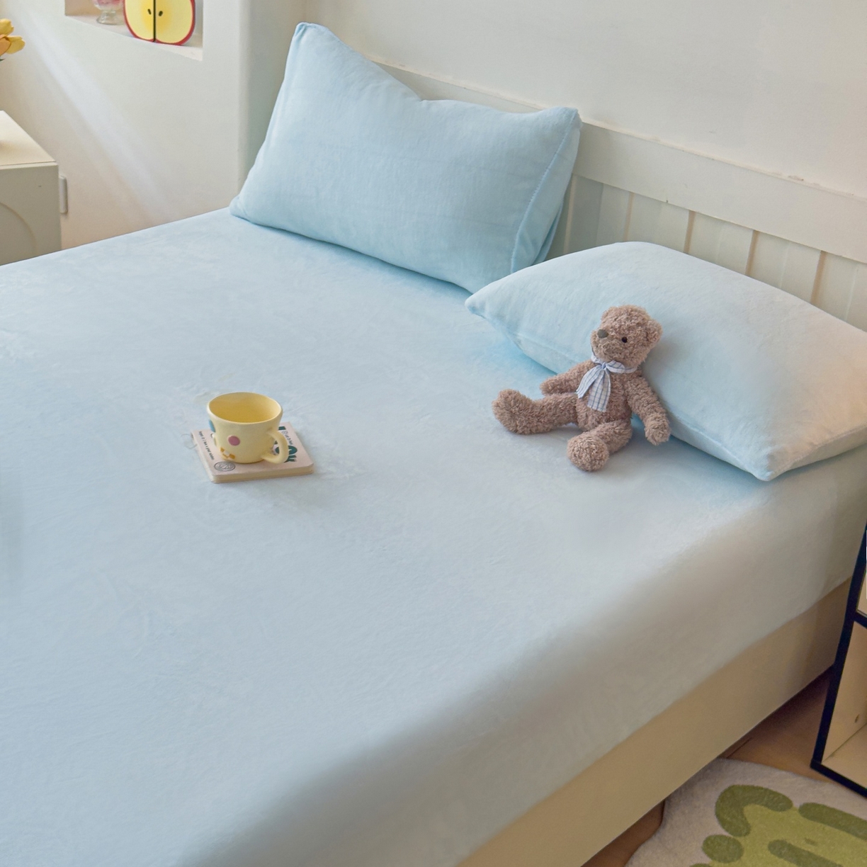 91家纺网 家纺一手货源 找家纺 富阿娜家纺 2025新款牛奶绒纯色床笠三件套 月光蓝