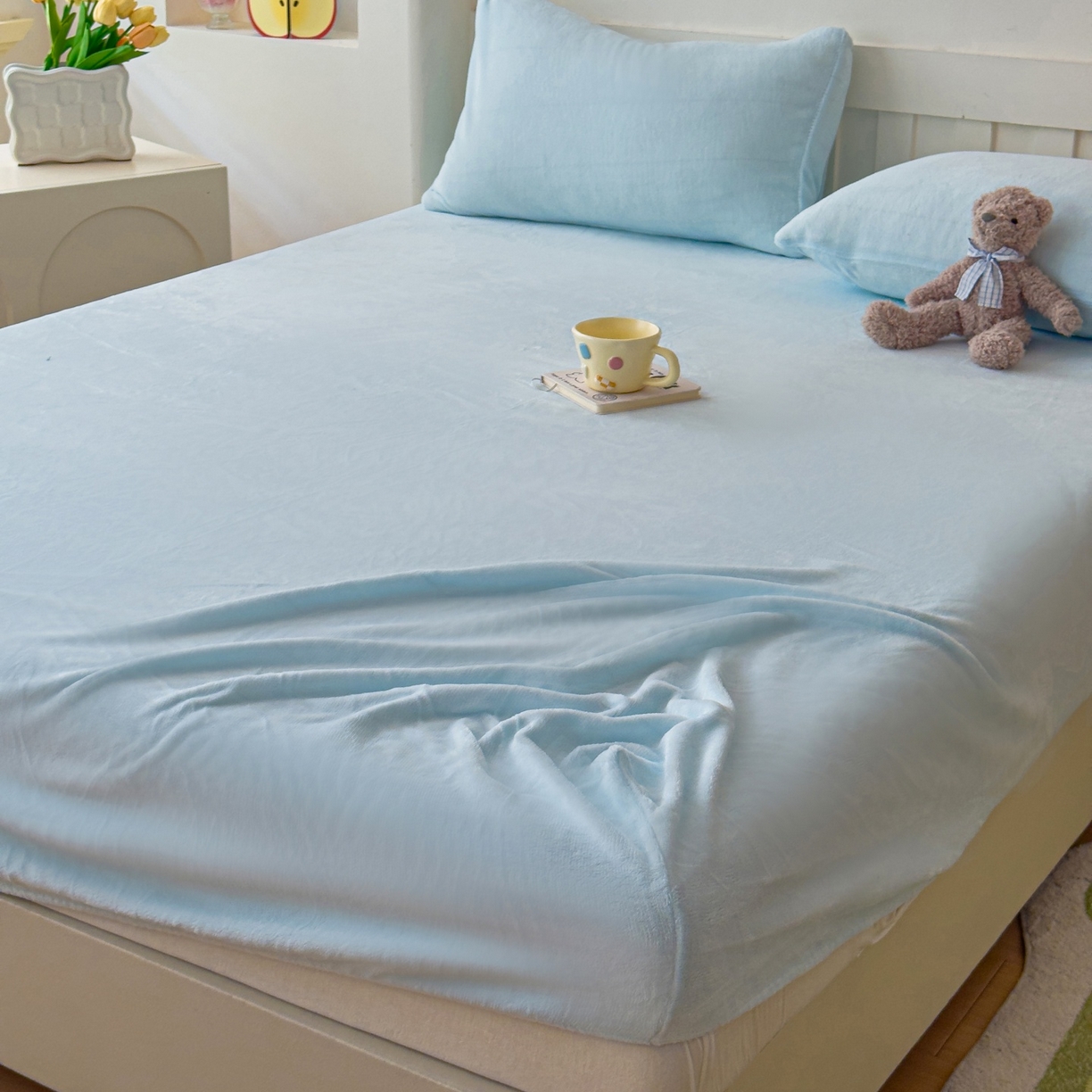 91家纺网 家纺一手货源 找家纺 富阿娜家纺 2025新款牛奶绒纯色床笠三件套 月光蓝