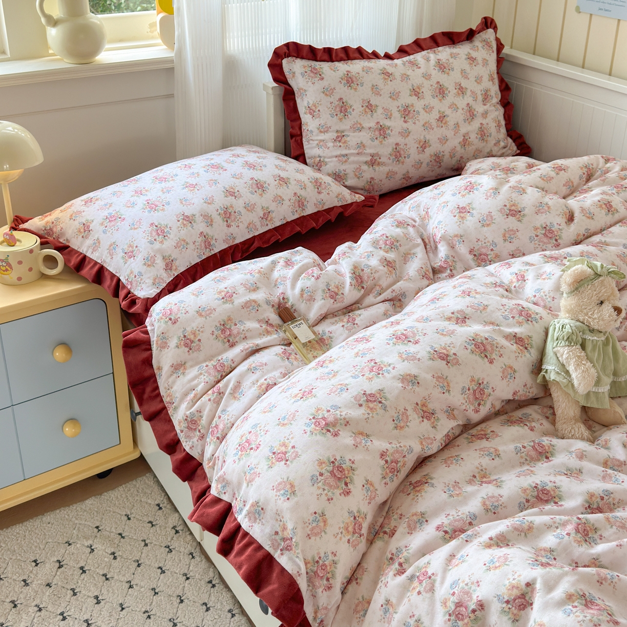 91家纺网 家纺一手货源 找家纺 淑女公社家纺 2025秋冬新款纯棉双层纱加韩国绒四件套 繁花