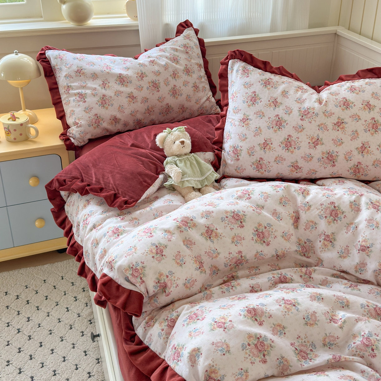 91家纺网 家纺一手货源 找家纺 淑女公社家纺 2025秋冬新款纯棉双层纱加韩国绒四件套 繁花