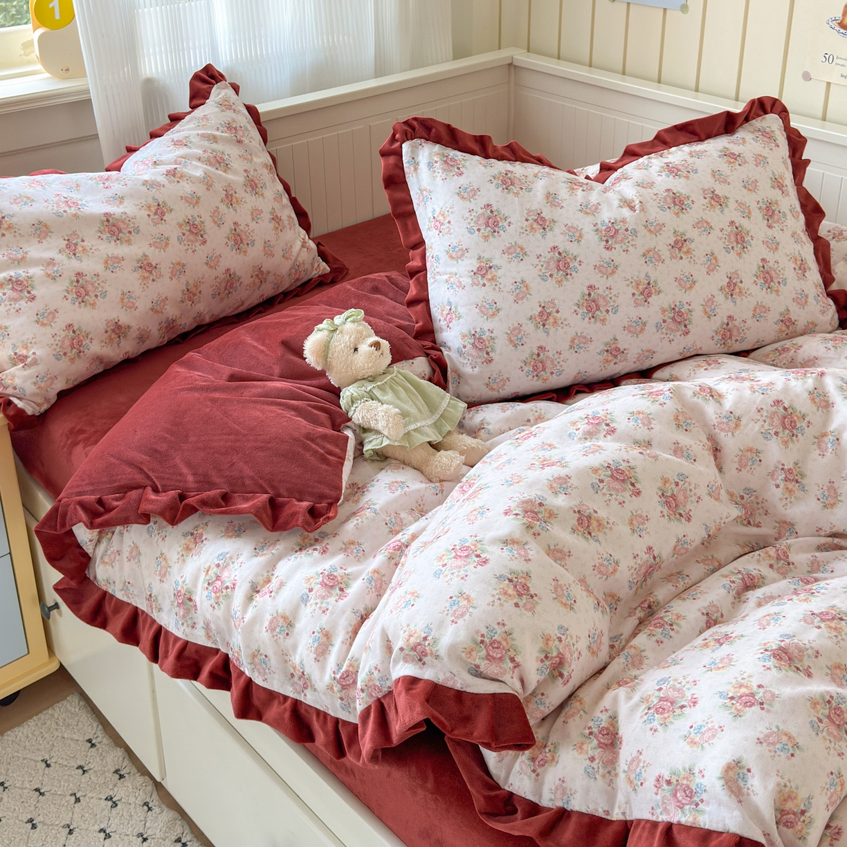 91家纺网 家纺一手货源 找家纺 淑女公社家纺 2025秋冬新款纯棉双层纱加韩国绒四件套 繁花