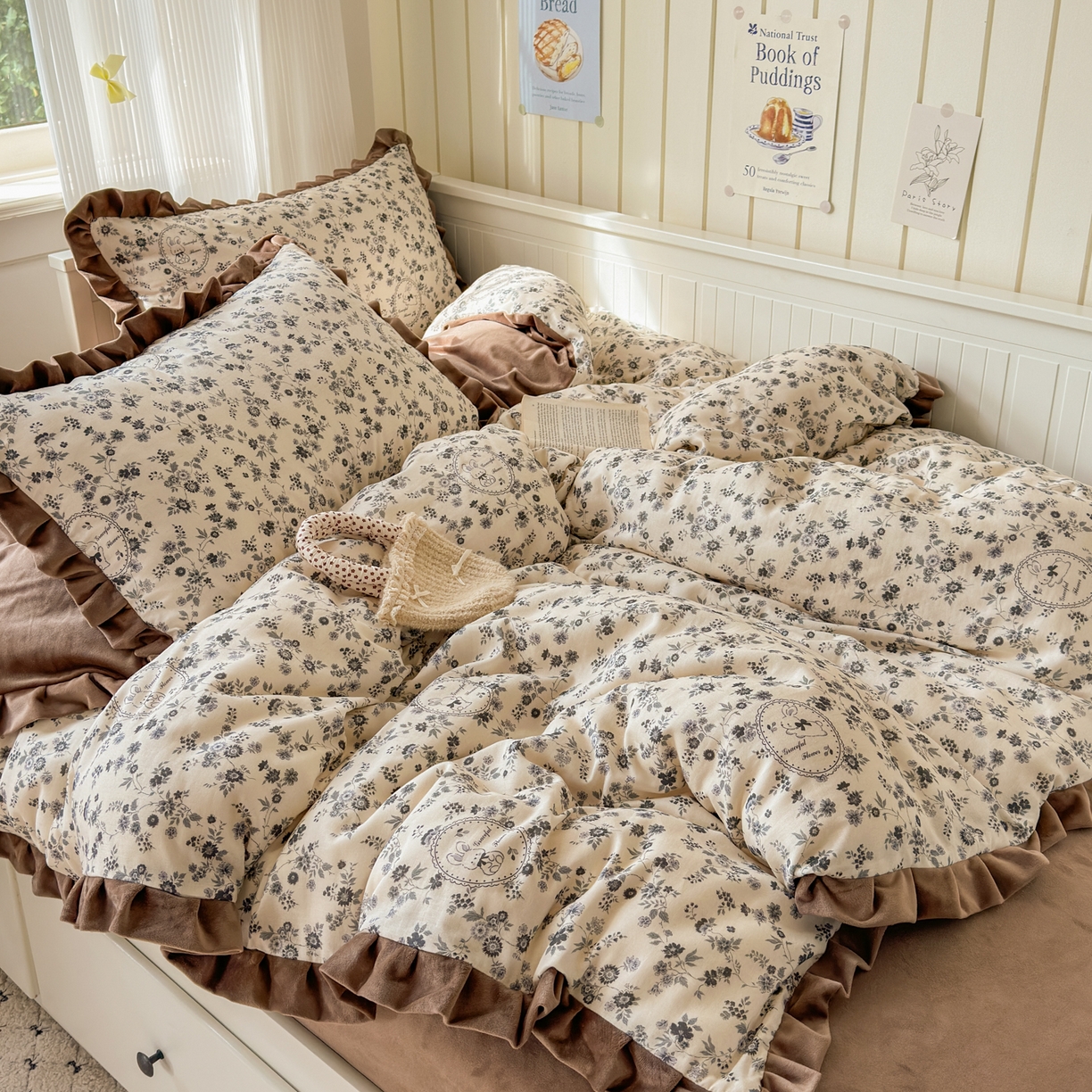 91家纺网 家纺一手货源 找家纺 淑女公社家纺 2025秋冬新款纯棉双层纱加韩国绒四件套 花园秘兔灰