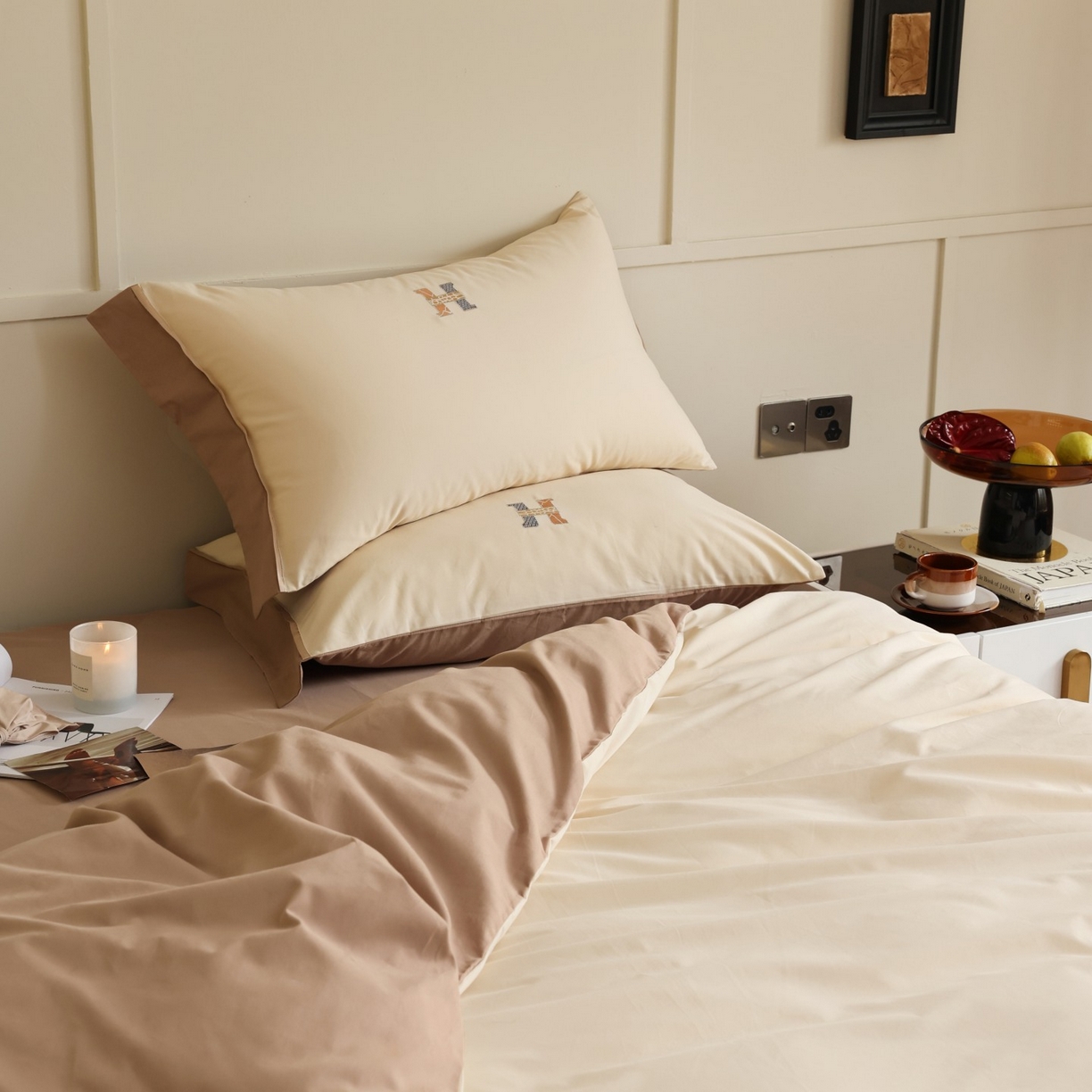 91家纺网 家纺一手货源 找家纺 （总）初拾 2025新款全棉磨毛小资系列绣花四件套-纽约日报（控价不低于368元 会员减 20）