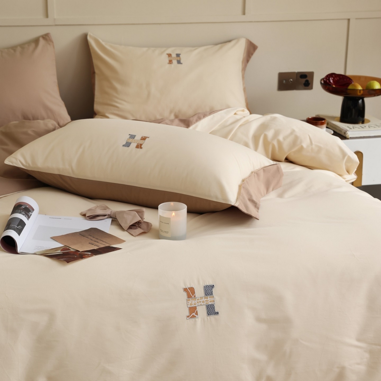 91家纺网 家纺一手货源 找家纺 （总）初拾 2025新款全棉磨毛小资系列绣花四件套-纽约日报（控价不低于368元 会员减 20）