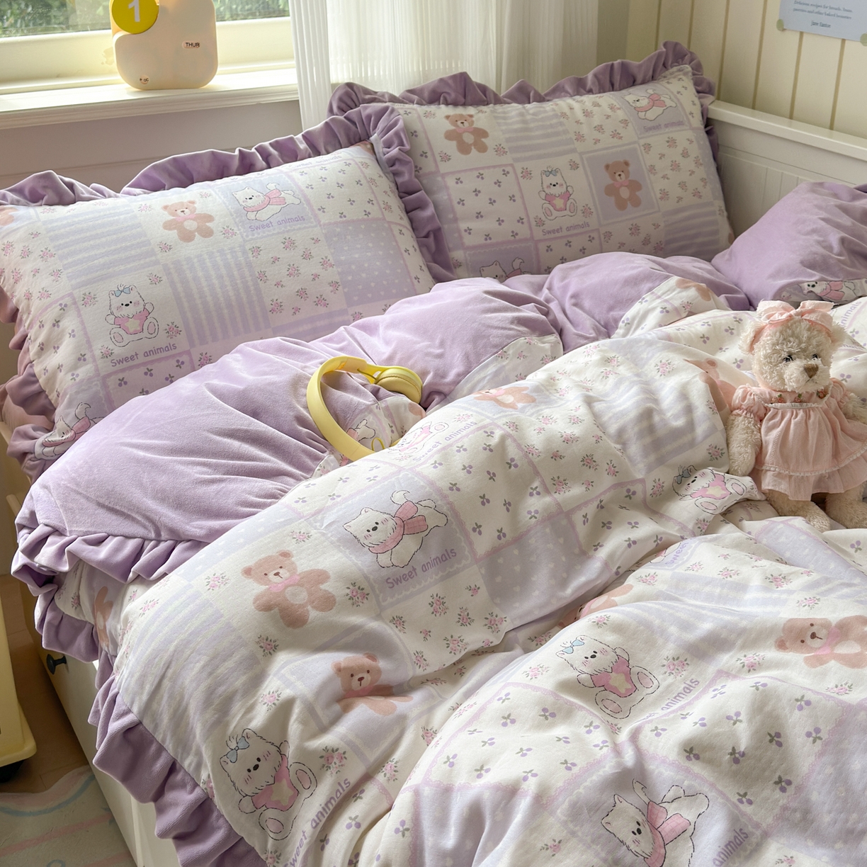 91家纺网 家纺一手货源 找家纺 淑女公社家纺 2025秋冬新款纯棉双层纱加韩国绒四件套 欢乐熊