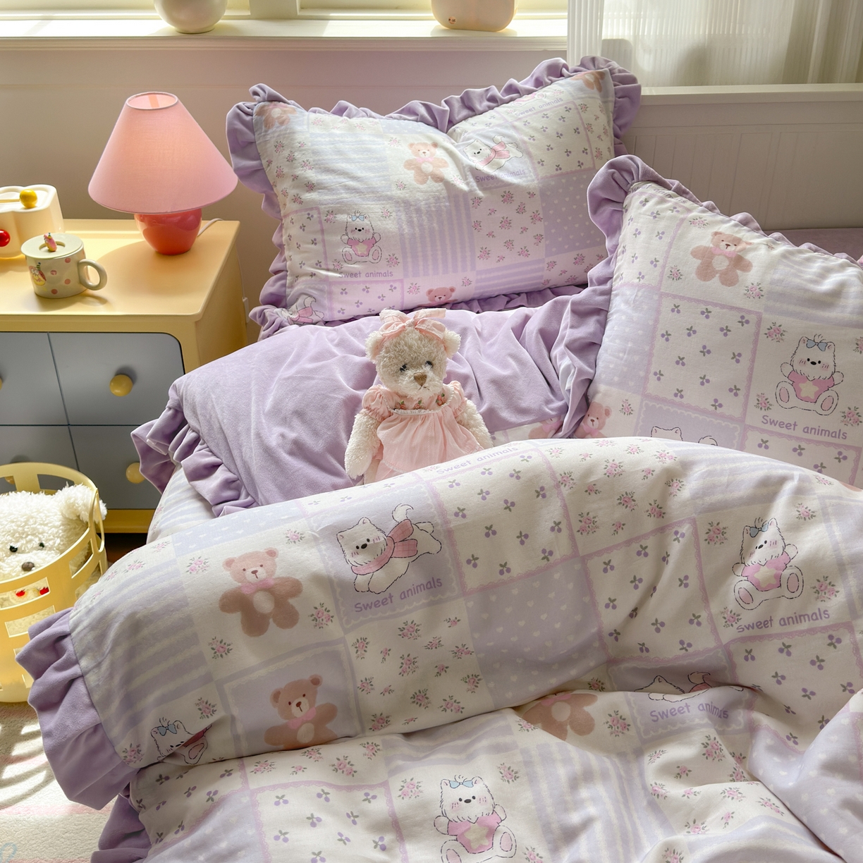 91家纺网 家纺一手货源 找家纺 淑女公社家纺 2025秋冬新款纯棉双层纱加韩国绒四件套 欢乐熊