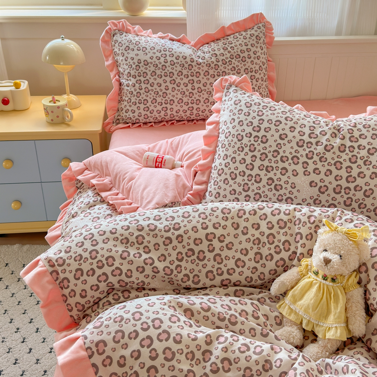 91家纺网 家纺一手货源 找家纺 淑女公社家纺 2025秋冬新款纯棉双层纱加韩国绒四件套 甜酷女孩 粉