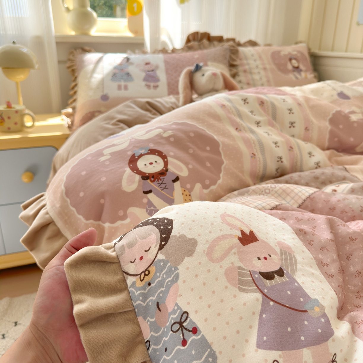 91家纺网 家纺一手货源 找家纺 淑女公社家纺 2025秋冬新款纯棉双层纱加韩国绒四件套 童趣