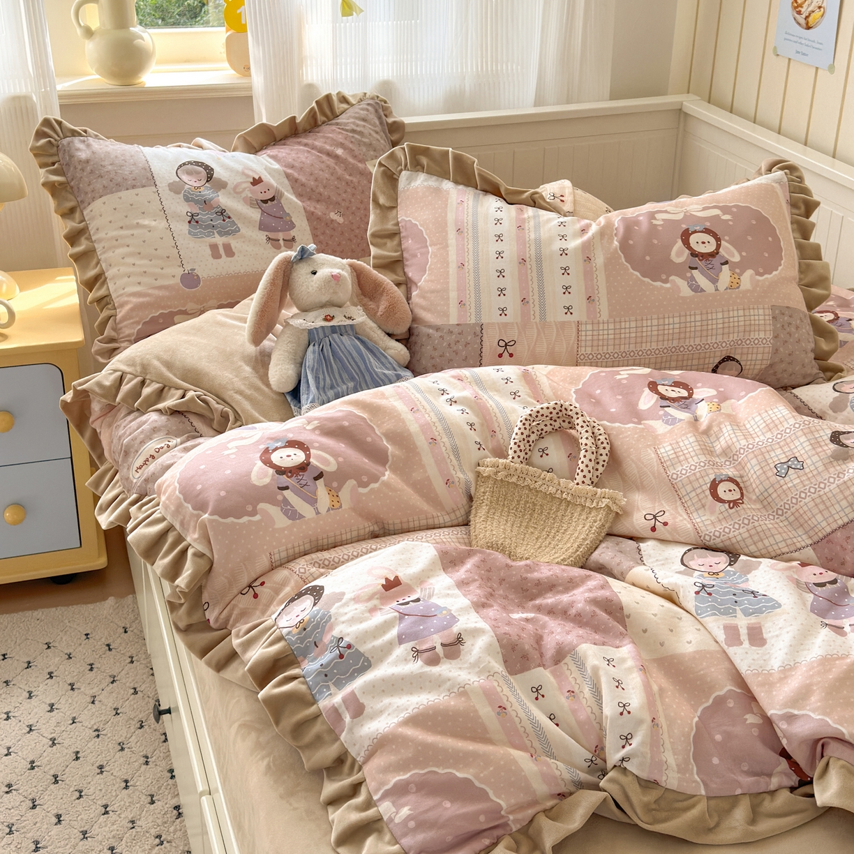 91家纺网 家纺一手货源 找家纺 淑女公社家纺 2025秋冬新款纯棉双层纱加韩国绒四件套 童趣