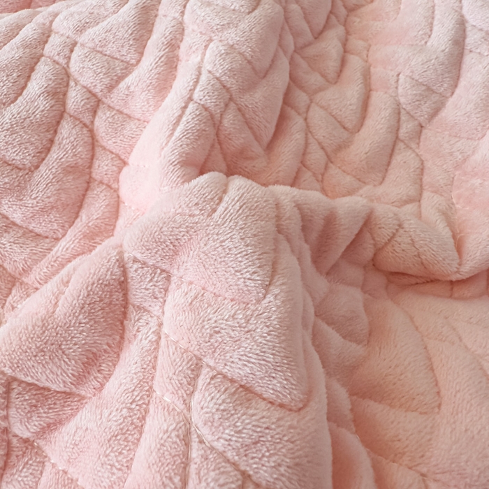 91家纺网 家纺一手货源 找家纺 乐嘉盈2025年新款纯色刺绣床裙款牛奶绒四件套-云栖 云栖-粉