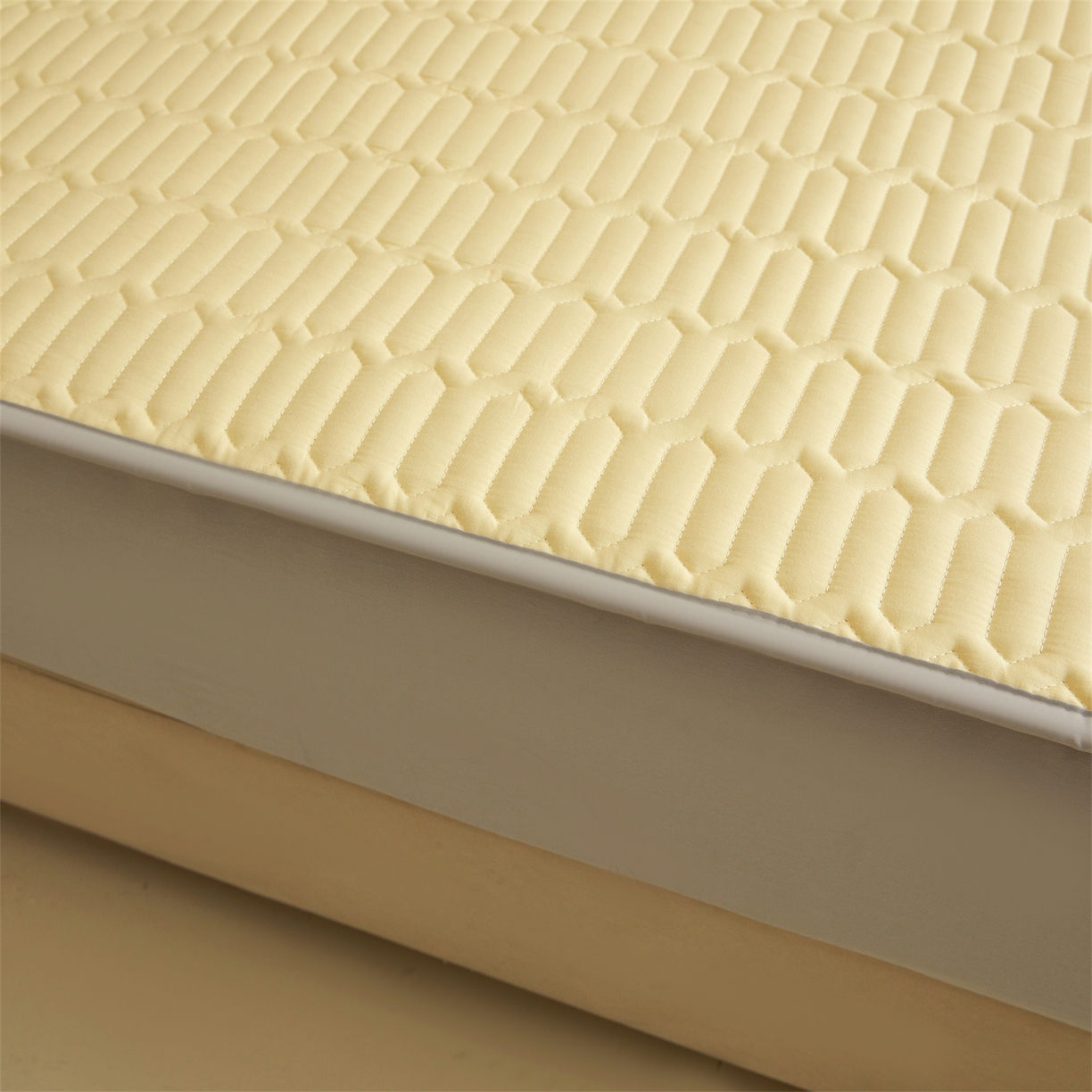 91家纺网 家纺一手货源 找家纺 （总）糯米猪家纺 2025新款多巴胺拼色全棉床笠