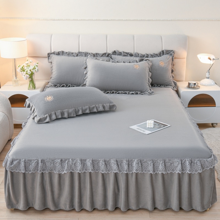 优家居 2025新款240克高克重牛奶绒单件床裙韩版刺绣花牛奶绒床裙三件套 安娜-灰色