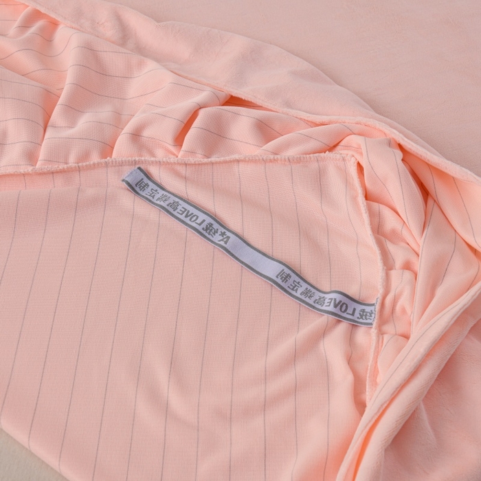 91家纺网 家纺一手货源 找家纺 优家居 2025新款240克高克重牛奶绒单件床裙韩版刺绣花牛奶绒床裙三件套 安娜-浅粉