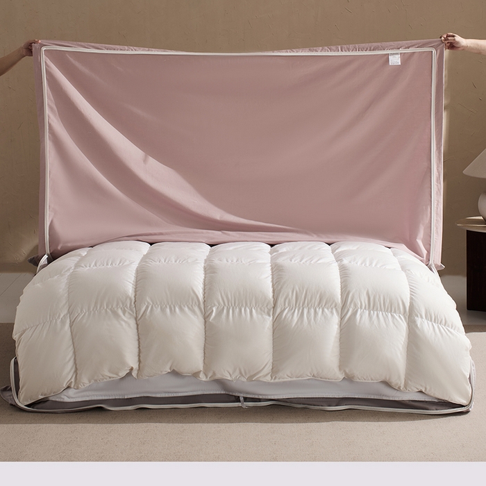 91家纺网 家纺一手货源 找家纺 LADYCOCO可可家居 2025新款三开口贡缎夹棉四件套 优易套/U易套 三开口被套，唯一专利发明单位，全球专利布局（控价不低于410元） 浅粉+浅灰