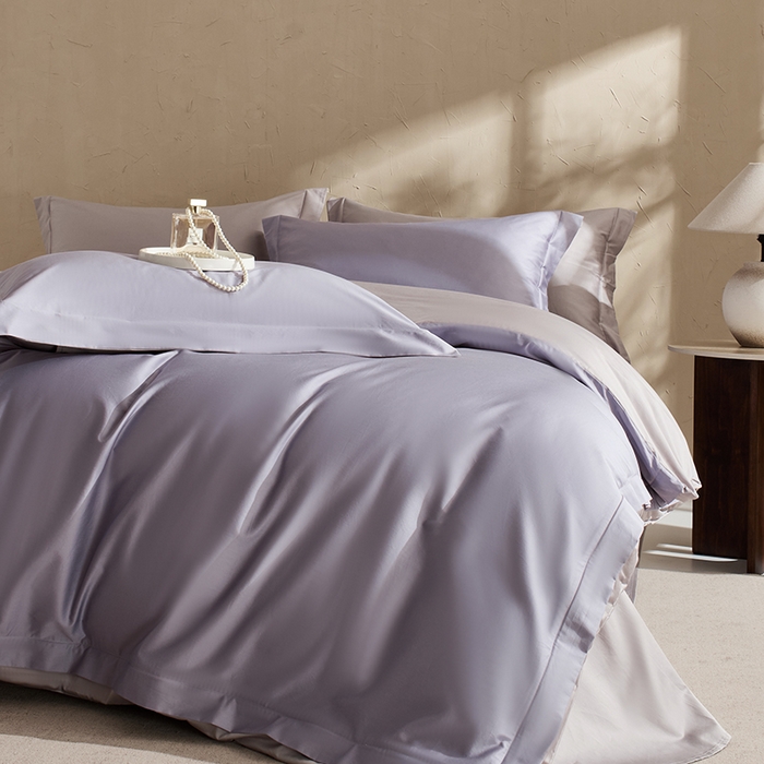 91家纺网 家纺一手货源 找家纺 LADYCOCO可可家居 2025新款三开口贡缎夹棉四件套 优易套/U易套 三开口被套，唯一专利发明单位，全球专利布局（控价不低于410元） 浅紫+浅灰