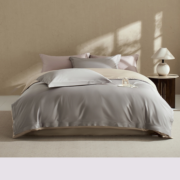 91家纺网 家纺一手货源 找家纺 LADYCOCO可可家居 2025新款三开口贡缎夹棉四件套 优易套/U易套 三开口被套，唯一专利发明单位，全球专利布局（控价不低于410元） 浅灰+卡其