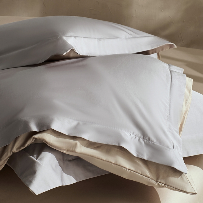 91家纺网 家纺一手货源 找家纺 LADYCOCO可可家居 2025新款三开口贡缎夹棉四件套 优易套/U易套 三开口被套，唯一专利发明单位，全球专利布局（控价不低于410元） 浅灰+卡其