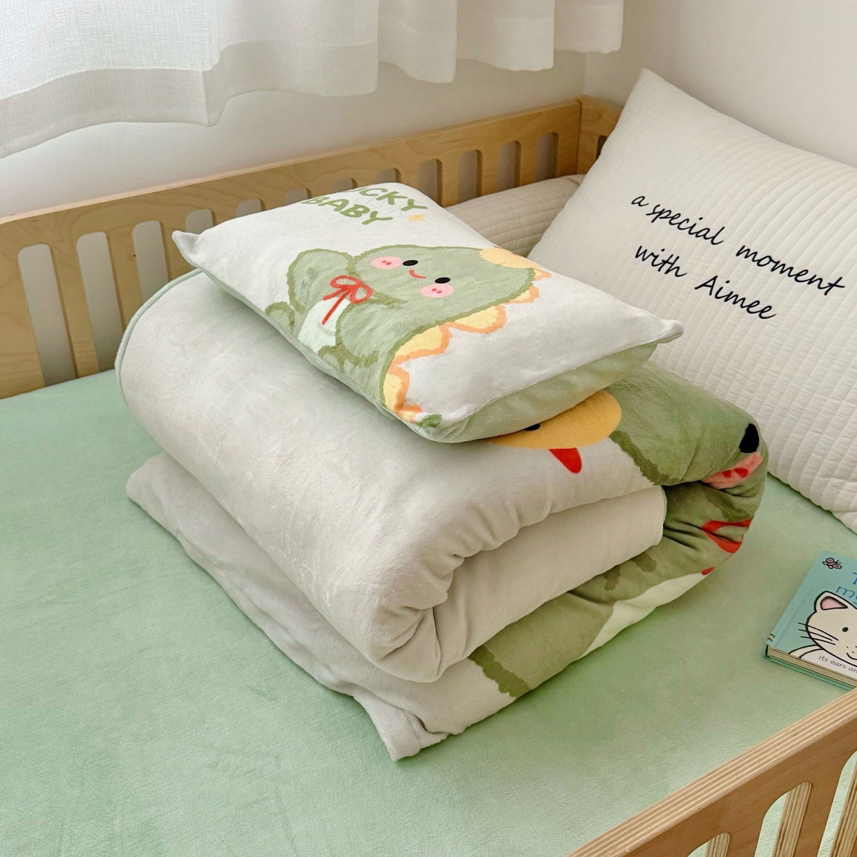 91家纺网 家纺一手货源 找家纺 萌宝家纺 2025新款大版牛奶绒被套加厚保暖儿童三件套-萌宠系列 小恐龙