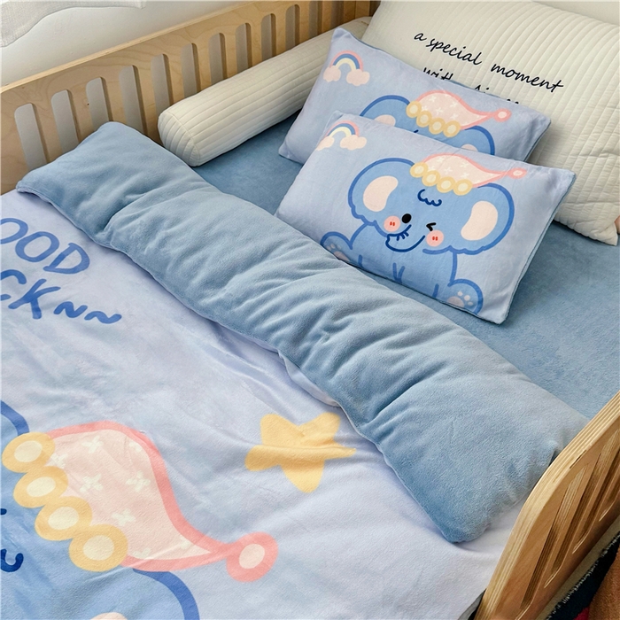 91家纺网 家纺一手货源 找家纺 萌宝家纺 2025新款大版牛奶绒被套加厚保暖儿童三件套-萌宠系列 小象