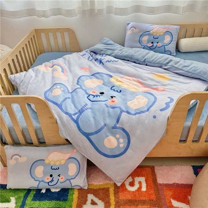 91家纺网 家纺一手货源 找家纺 萌宝家纺 2025新款大版牛奶绒被套加厚保暖儿童三件套-萌宠系列 小象