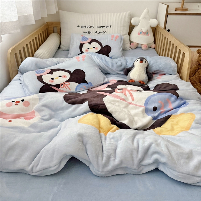 91家纺网 家纺一手货源 找家纺 萌宝家纺 2025新款大版牛奶绒被套加厚保暖儿童三件套-萌宠系列 小企鹅