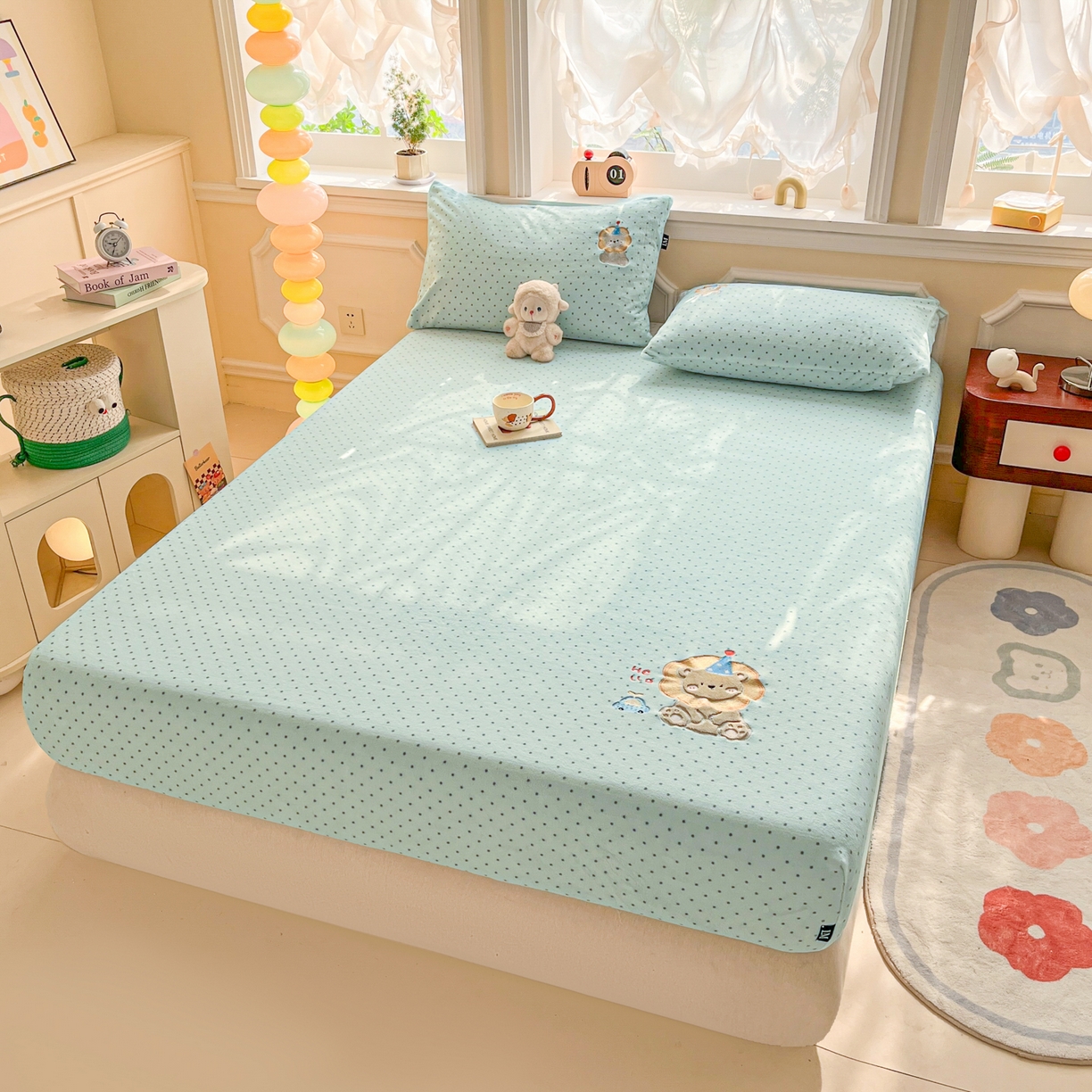 91家纺网 家纺一手货源 找家纺 乐美家纺 2025新款A类高克重贴布绣牛奶绒床笠三件套 可爱狮