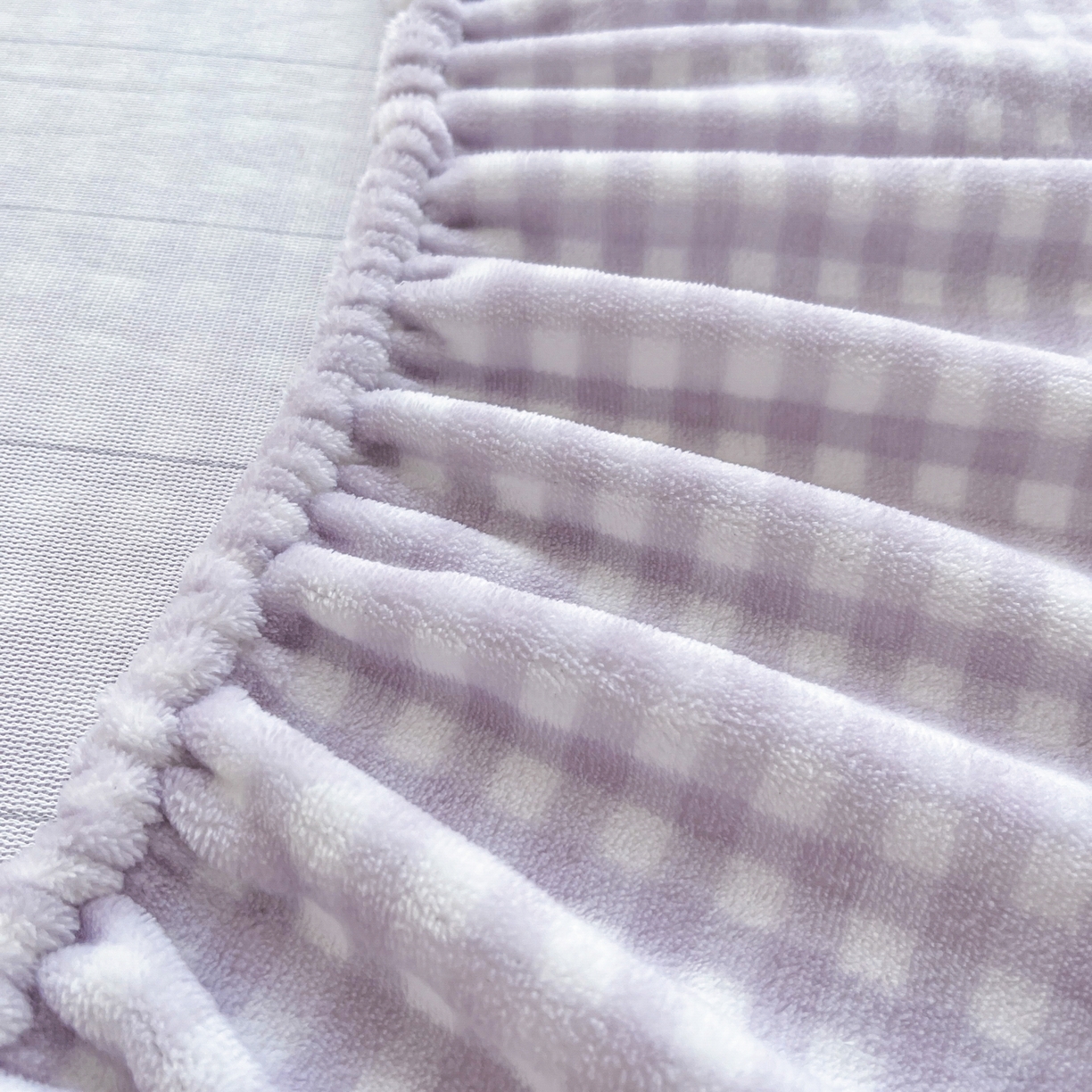 91家纺网 家纺一手货源 找家纺 乐美家纺 2025新款A类高克重贴布绣牛奶绒床笠三件套 星星兔