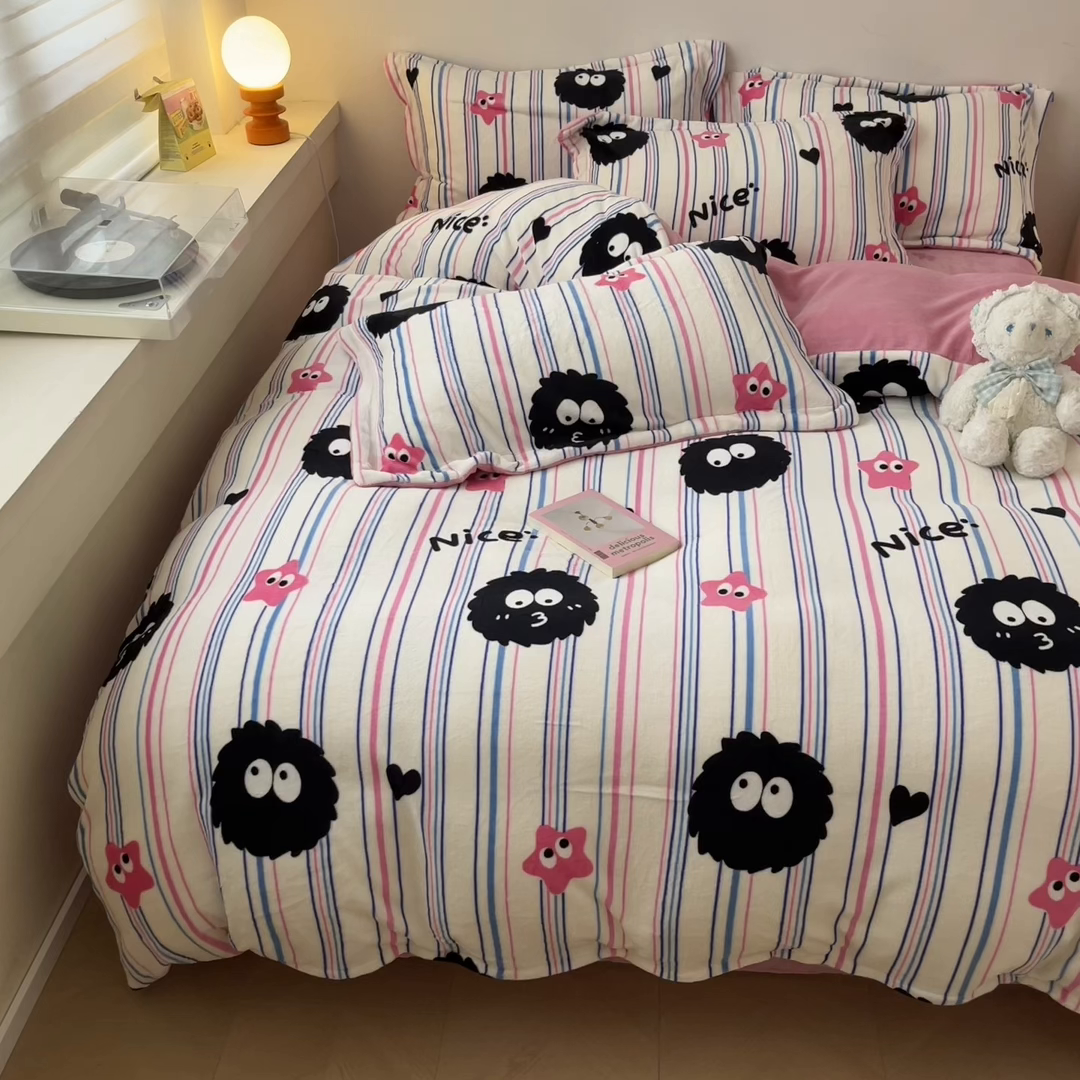 91家纺网 家纺一手货源 找家纺 瑞莱 2025新款A类200克高克重秋冬印花牛奶绒四件套-卡通系列 栗子球