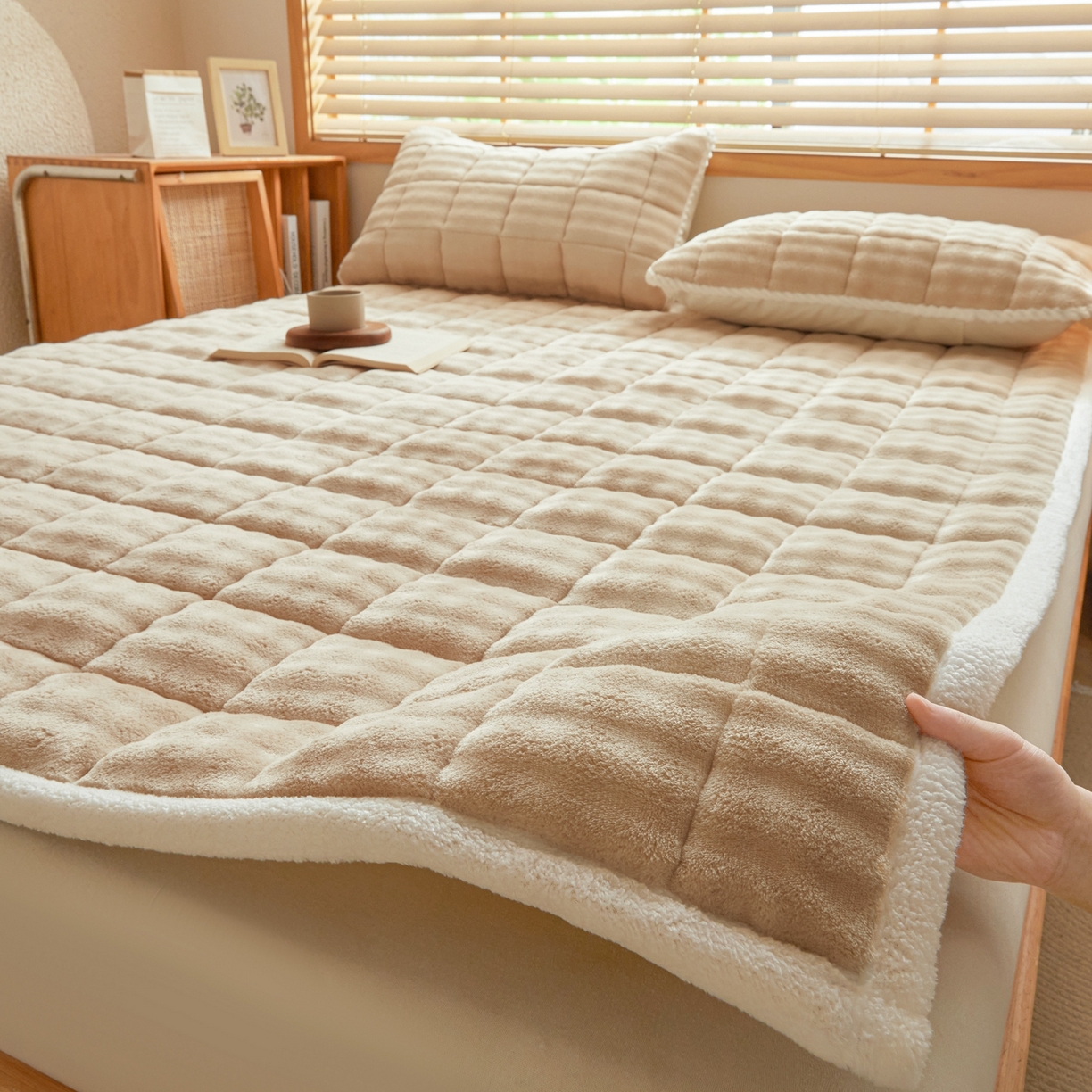 91家纺网 家纺一手货源 找家纺 （总）鑫顺欣 2025新款泡泡牛奶绒床垫床褥