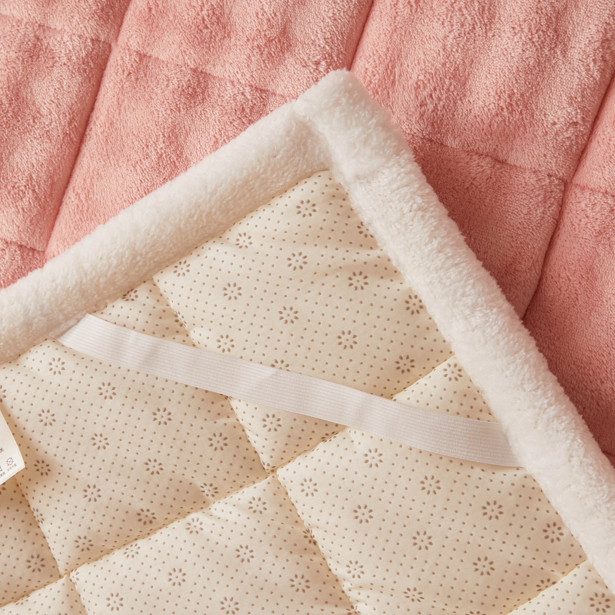 91家纺网 家纺一手货源 找家纺 鑫顺欣 2025新款泡泡牛奶绒床垫床褥 玫瑰粉