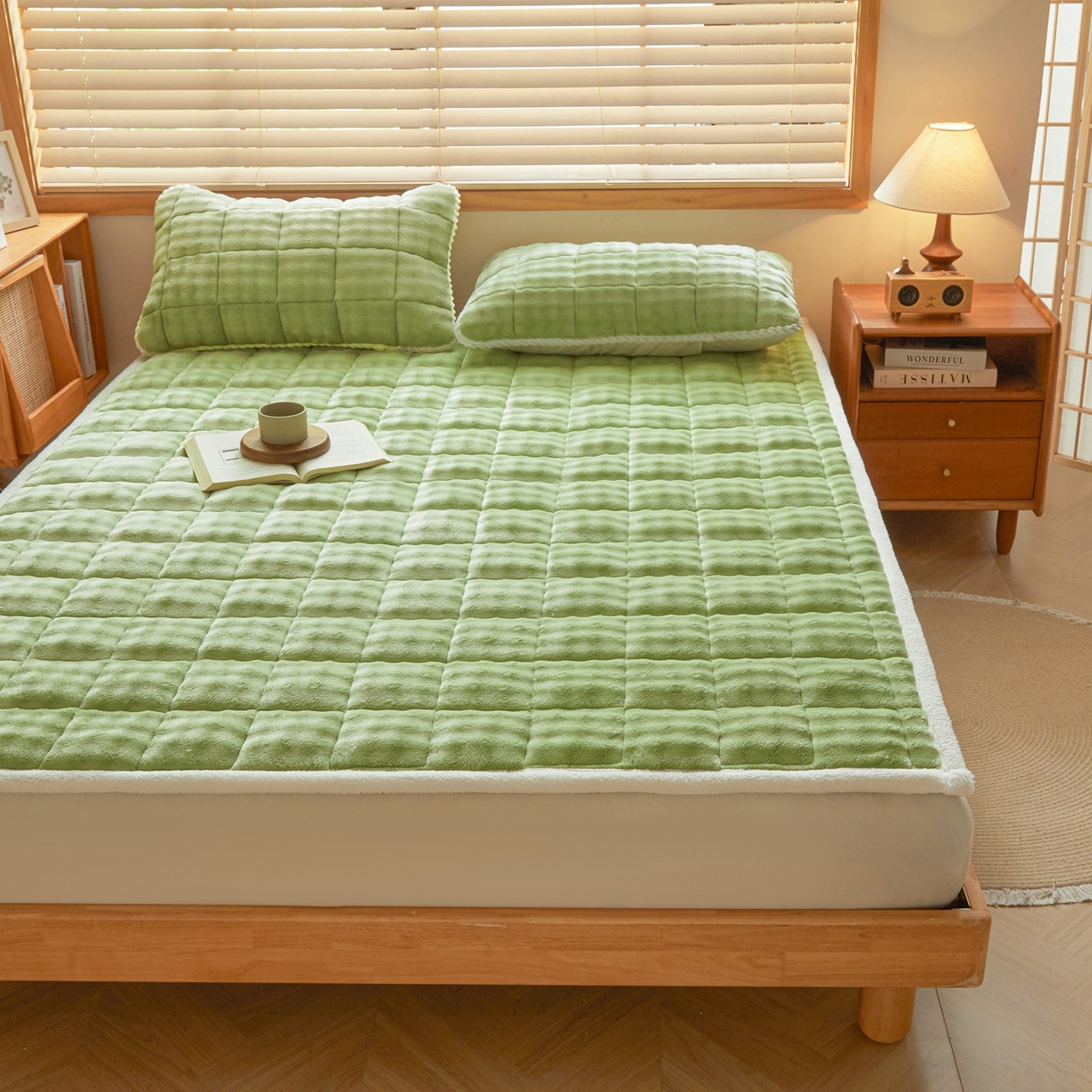 91家纺网 家纺一手货源 找家纺 鑫顺欣 2025新款泡泡牛奶绒床垫床褥 抹茶绿