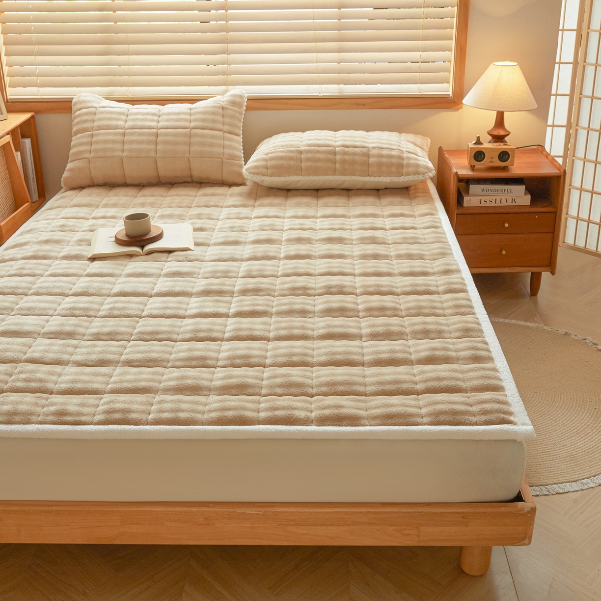 91家纺网 家纺一手货源 找家纺 鑫顺欣 2025新款泡泡牛奶绒床垫床褥 奶卡色