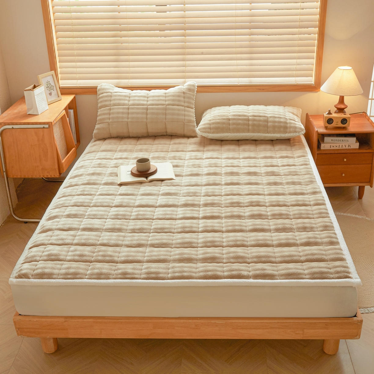 91家纺网 家纺一手货源 找家纺 鑫顺欣 2025新款泡泡牛奶绒床垫床褥 奶卡色