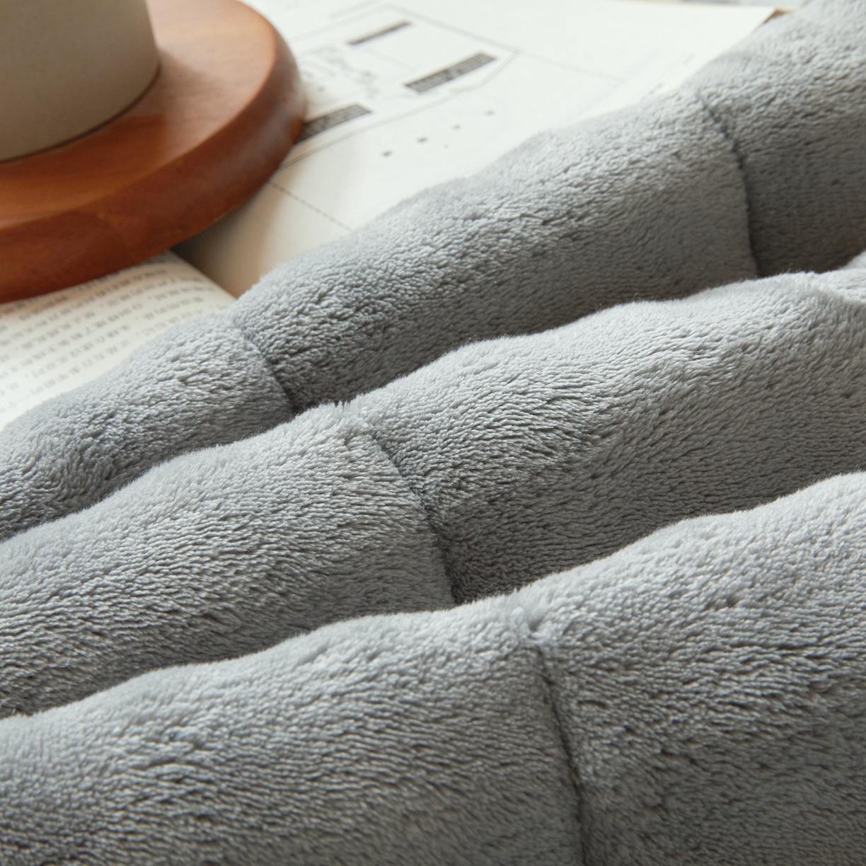 91家纺网 家纺一手货源 找家纺 鑫顺欣 2025新款泡泡牛奶绒床垫床褥 星空灰