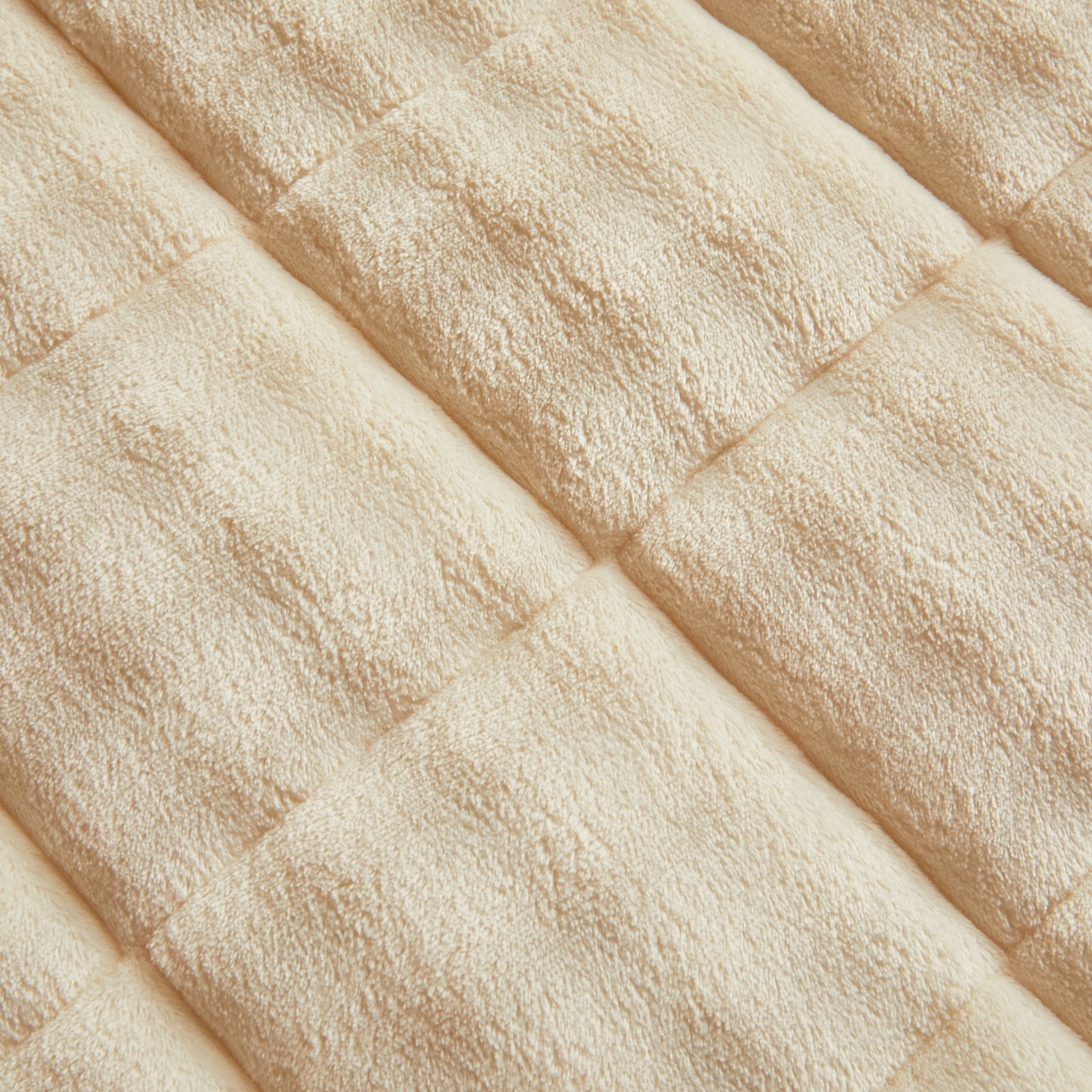 91家纺网 家纺一手货源 找家纺 鑫顺欣 2025新款泡泡牛奶绒床垫床褥 奶白色