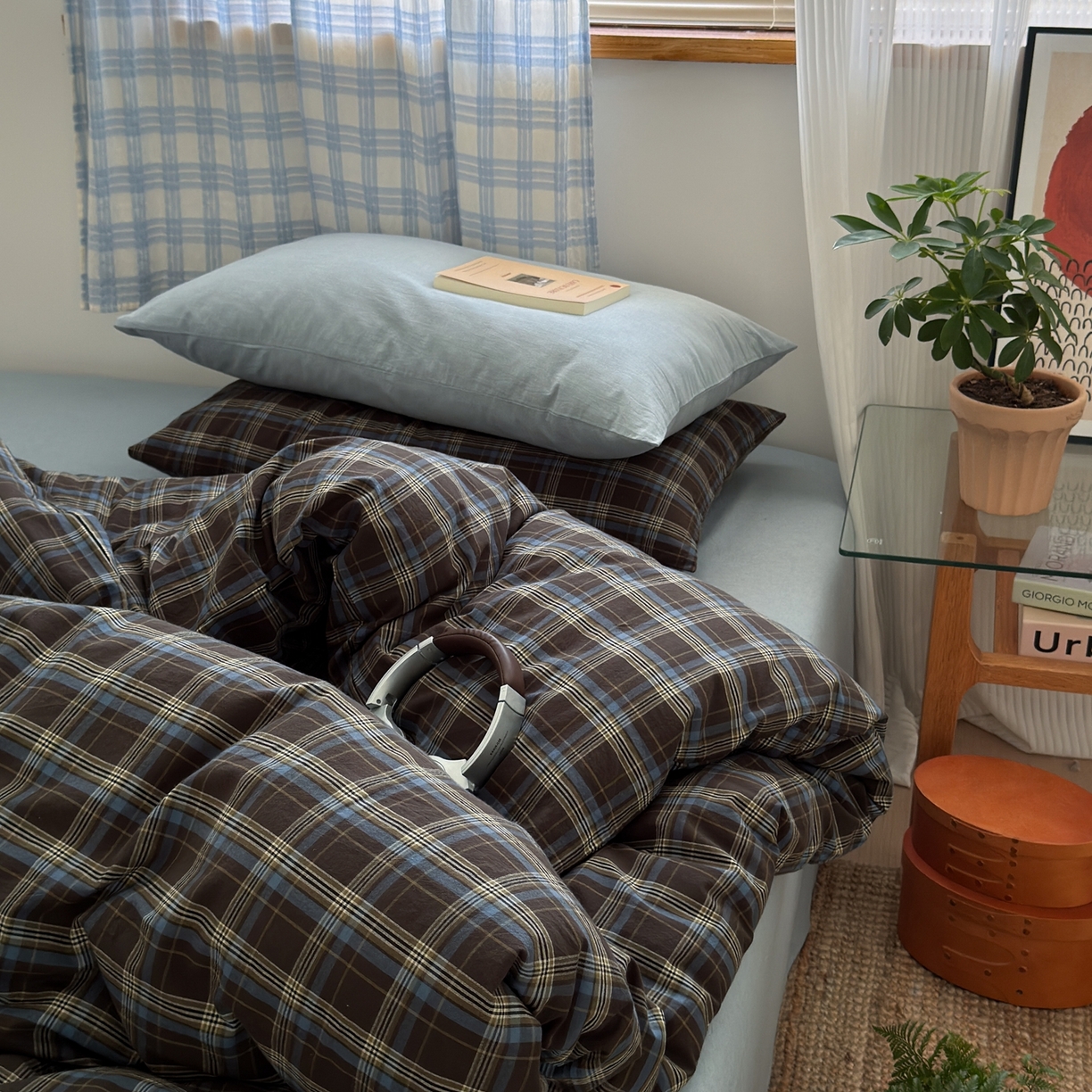 91家纺网 家纺一手货源 找家纺 玖弘家居 2025新款纯色被套格子单混搭四件套 海岸蓝格格子（枕套格子+浅蓝）