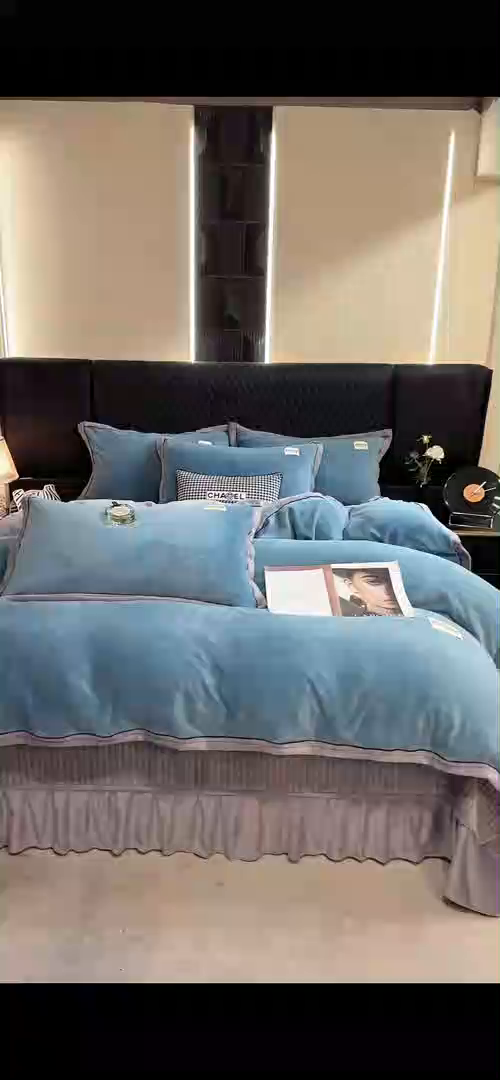 91家纺网 家纺一手货源 找家纺 （总）芷卧 2025新款高克重牛奶绒四件套床盖款