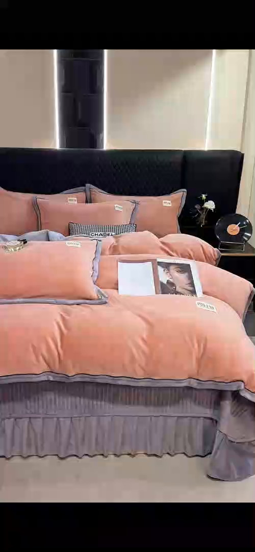 91家纺网 家纺一手货源 找家纺 芷卧 2025新款高克重牛奶绒四件套床盖款 马亚尔-暗粉