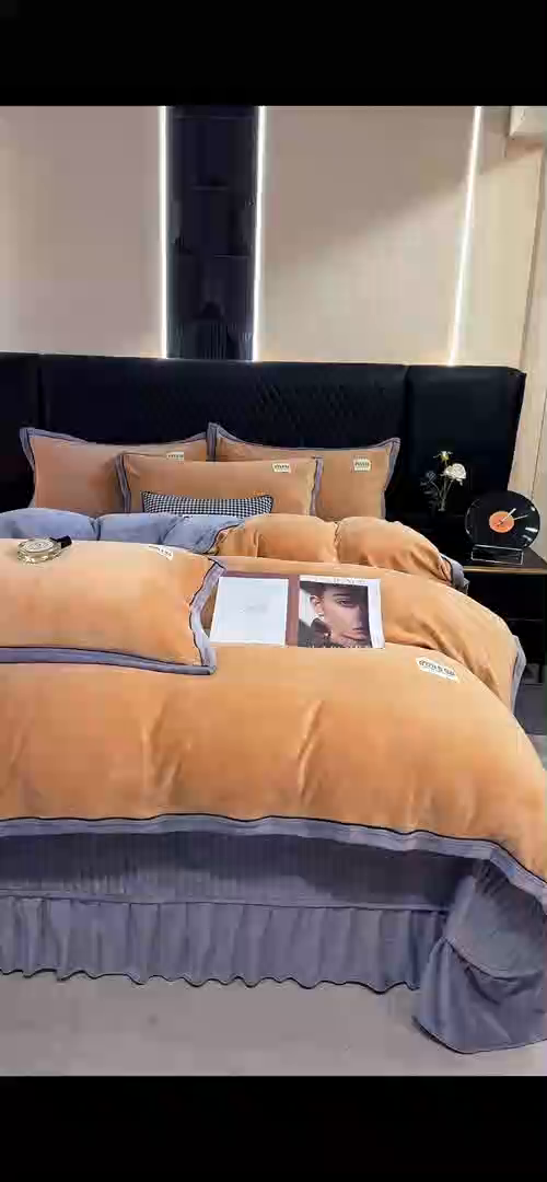 91家纺网 家纺一手货源 找家纺 芷卧 2025新款高克重牛奶绒四件套床盖款 马亚尔-卡其