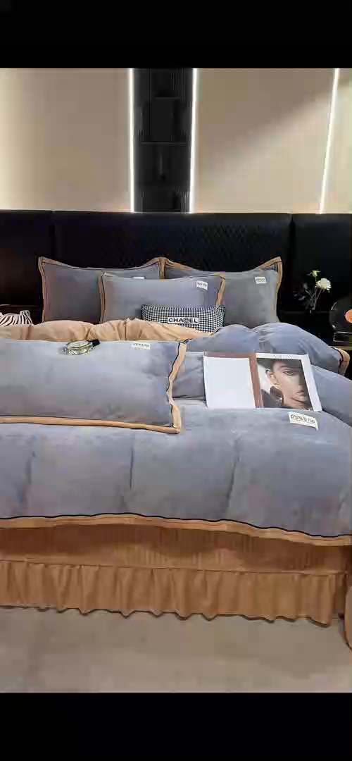 91家纺网 家纺一手货源 找家纺 芷卧 2025新款高克重牛奶绒四件套床盖款 马亚尔-浅灰