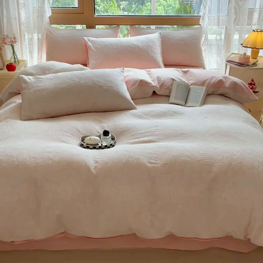 91家纺网 家纺一手货源 找家纺 （总）琪格格纺织 2025新款全棉A类色织三层纱提花四件套