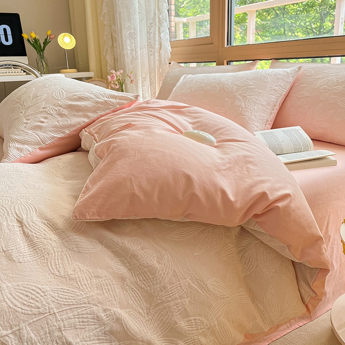 91家纺网 家纺一手货源 找家纺 （总）琪格格纺织 2025新款全棉A类色织三层纱提花四件套