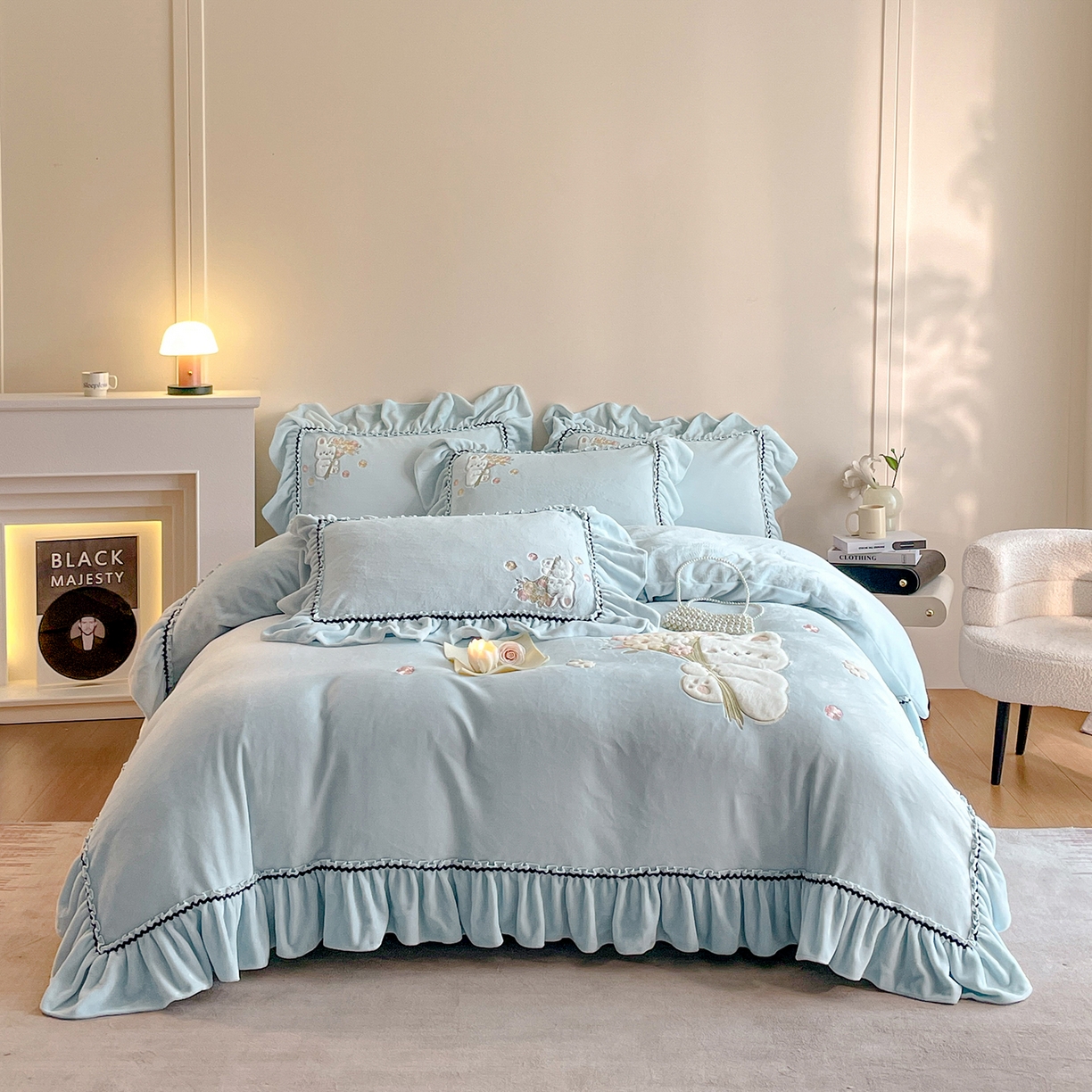 91家纺网 家纺一手货源 找家纺 （总）民新家纺 2025新款牛奶绒毛巾绣贴布绣花四件套