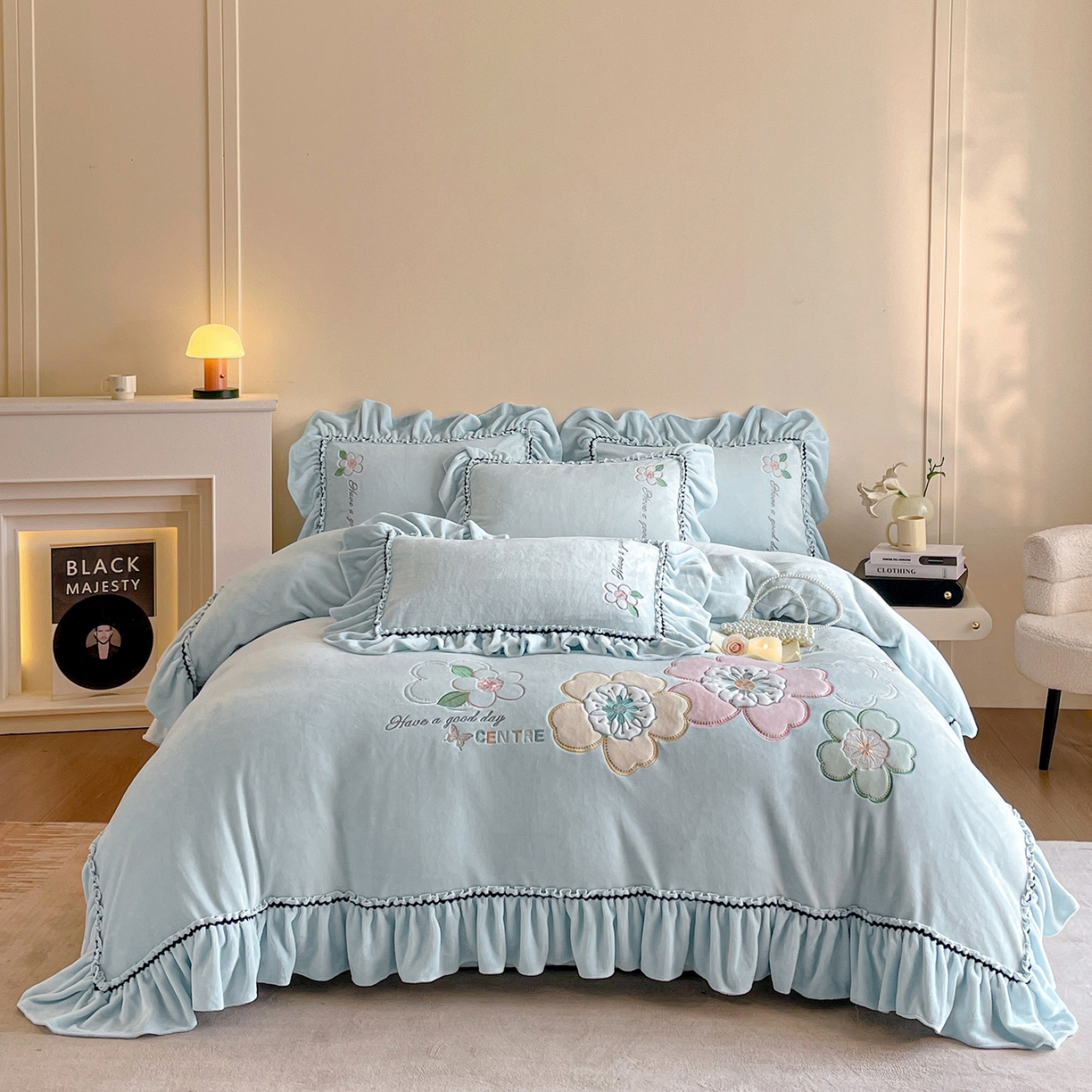 91家纺网 家纺一手货源 找家纺 （总）民新家纺 2025新款牛奶绒毛巾绣贴布绣花四件套