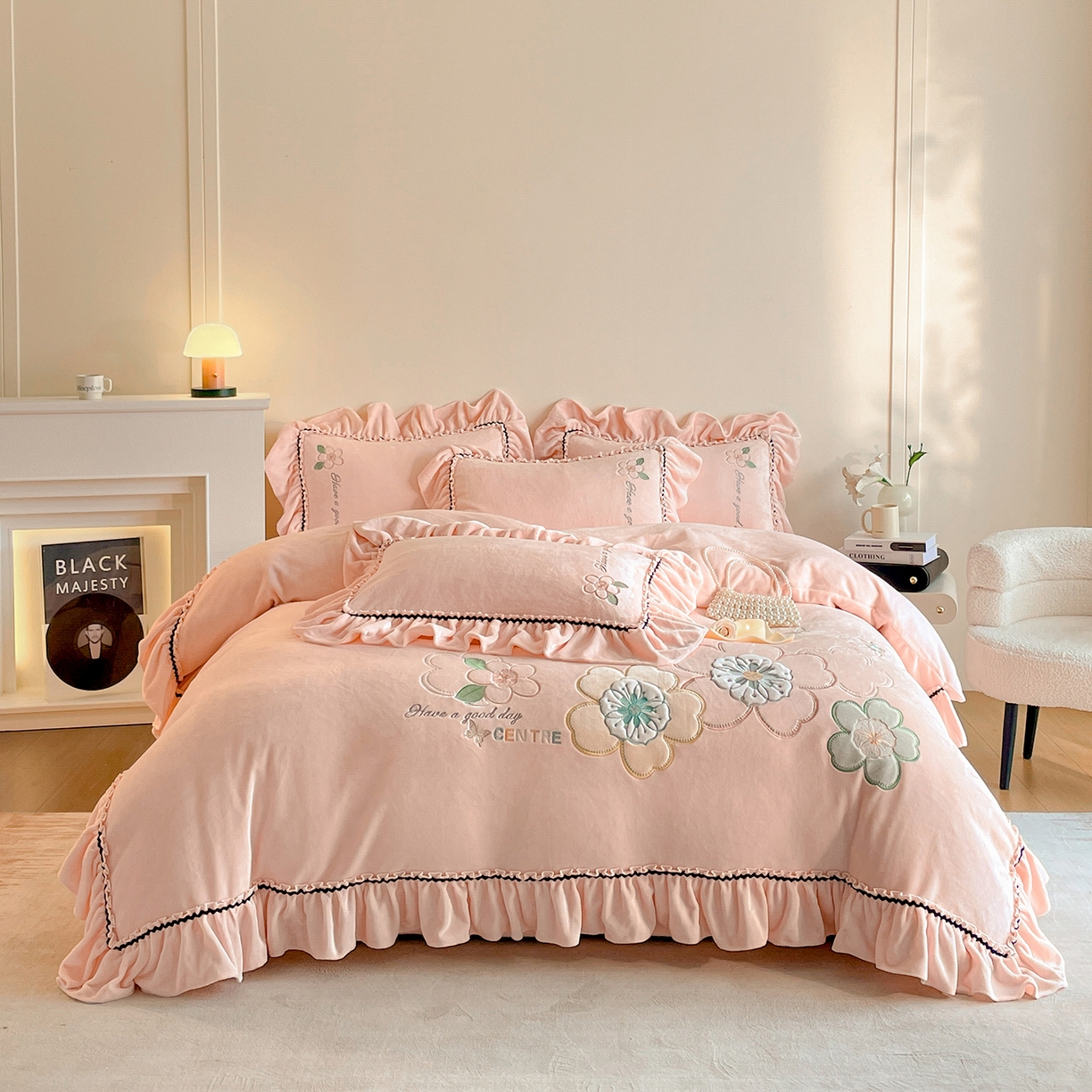 民新家纺 2025新款牛奶绒毛巾绣贴布绣花四件套 花韵-樱花粉