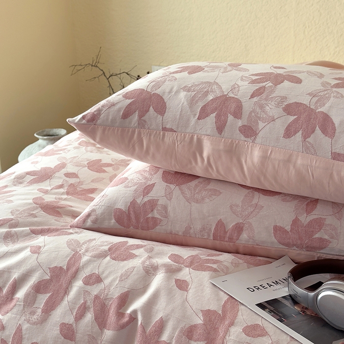 91家纺网 家纺一手货源 找家纺 琪格格纺织 2025新款全棉A类色织三层纱提花四件套 三层纱 枫韵-柔玉