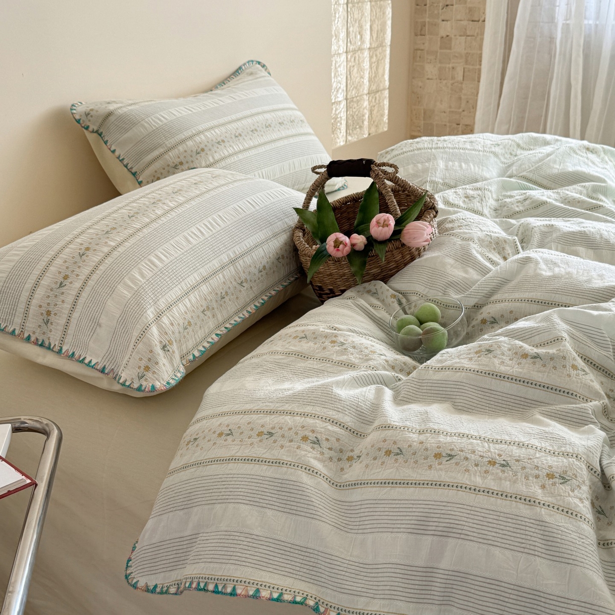 91家纺网 家纺一手货源 找家纺 觅糖家纺 2025新款色织提花水洗棉贝壳边三角针四件套 枝意