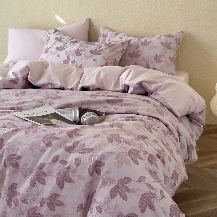 91家纺网 家纺一手货源 找家纺 琪格格纺织 2025新款全棉A类色织三层纱提花四件套 三层纱 枫韵-紫