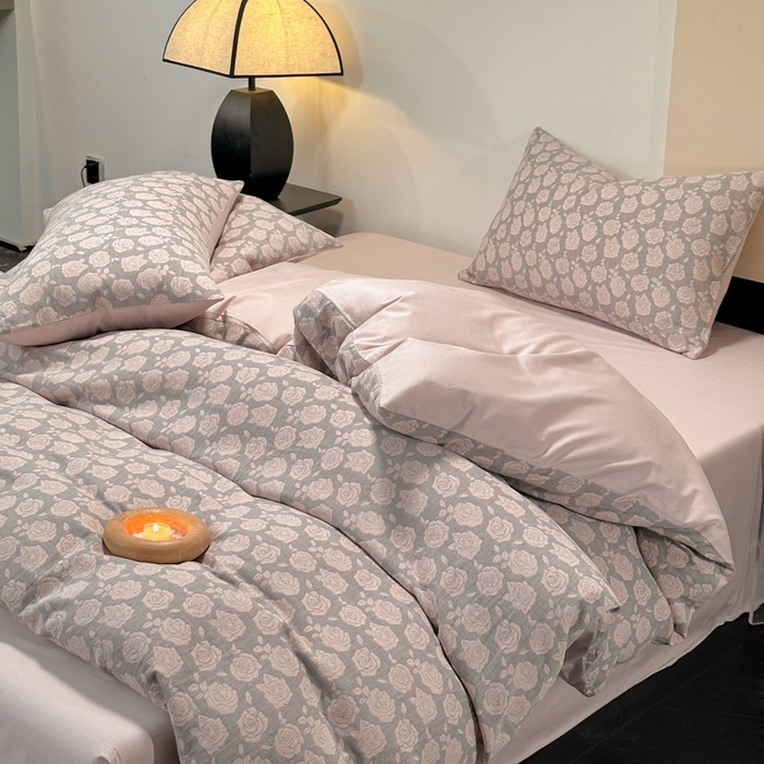 91家纺网 家纺一手货源 找家纺 琪格格纺织 2025新款全棉A类色织三层纱提花四件套 三层纱 玫瑰锦簇