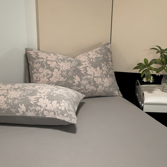 91家纺网 家纺一手货源 找家纺 琪格格纺织 2025新款全棉A类色织三层纱提花四件套 三层纱 叶之韵味-灰